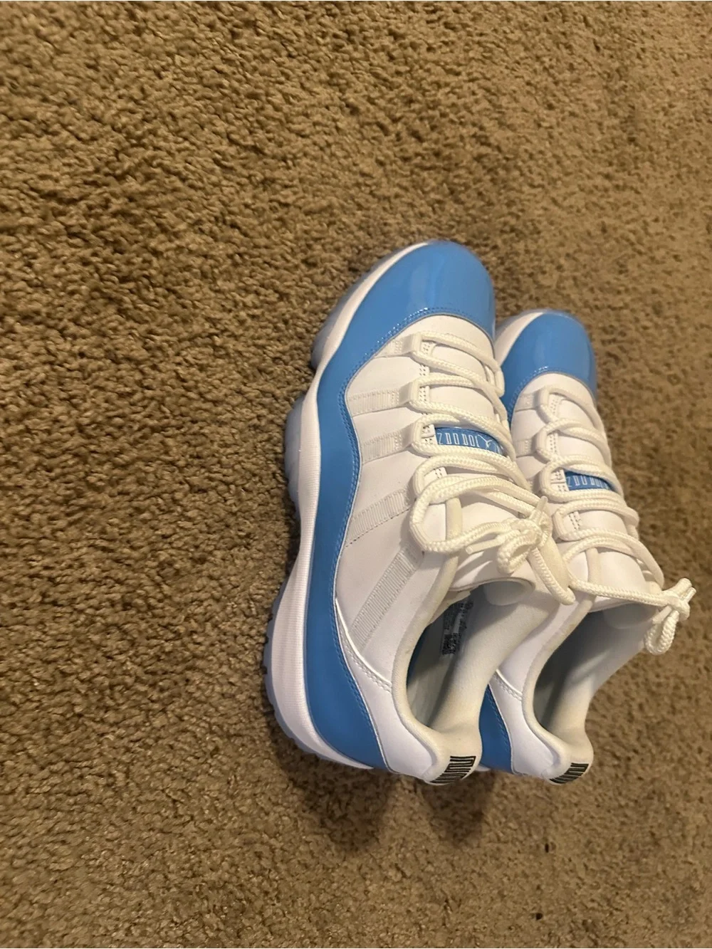 Jordan 11 retro low Men's Low-Top Athletic Sneakers in White and Light Blue